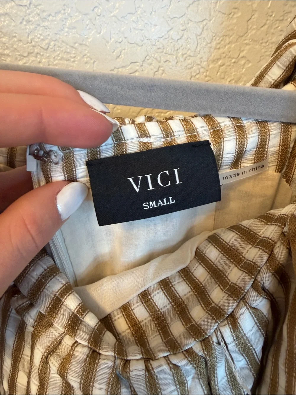 VICI Off-Shoulder Gingham Midi Dress - Picture 4 of 9